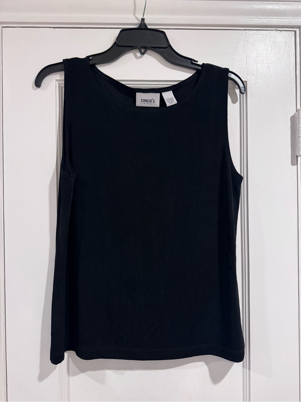 Chico's Black Sleeveless Scoop Neck Tank Top Size 2